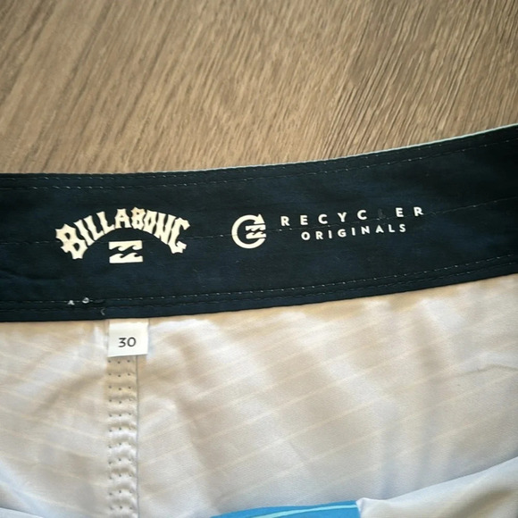 Billabong Recycler Board shorts Blue Stripped Beachy size 30 - Picture 5 of 8